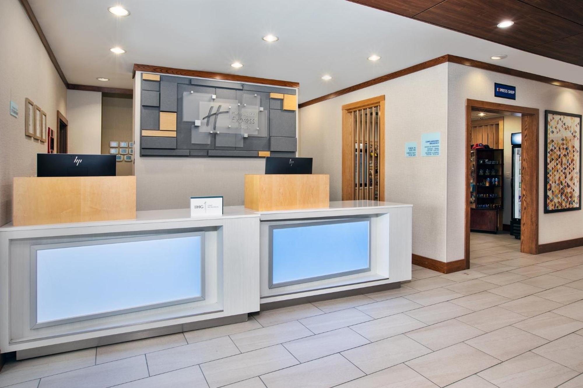 Holiday Inn Express & Suites Buffalo, An Ihg Hotel Exteriér fotografie