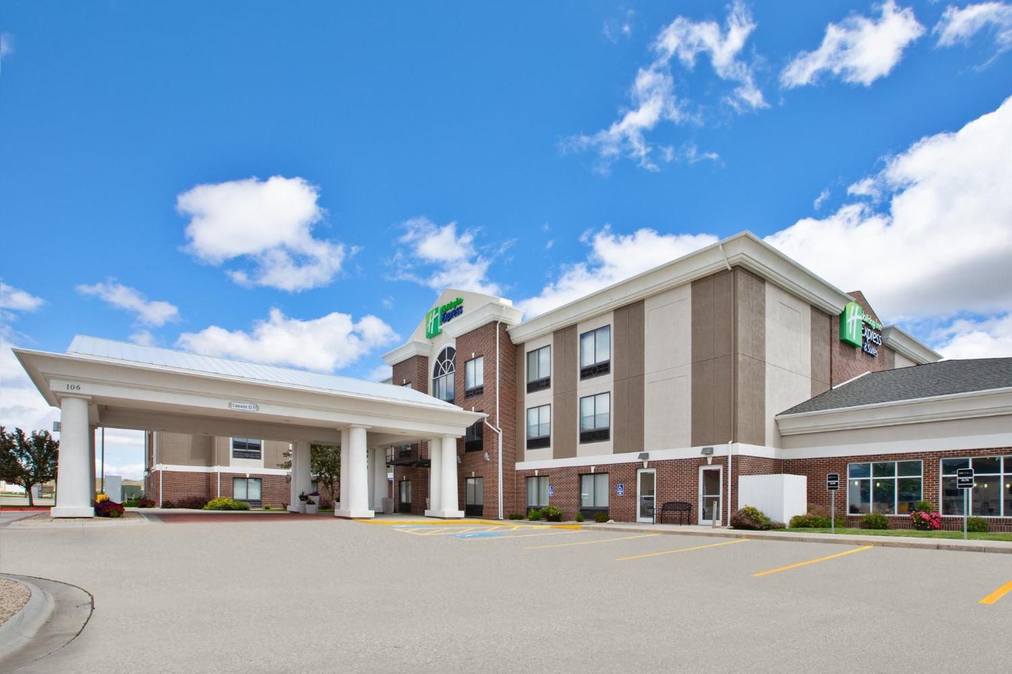 Holiday Inn Express & Suites Buffalo, An Ihg Hotel Exteriér fotografie